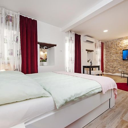 La Svalba Rooms & Studios Rovinj Exterior foto